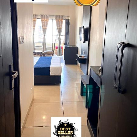 Jb Residency Zirakpur !! Top Rated & Most Awarded Property In Zirakpur Hotel Exterior photo