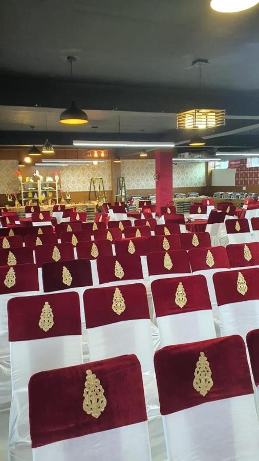 Jb Residency Zirakpur !! Top Rated & Most Awarded Property In Zirakpur Hotel Exterior photo
